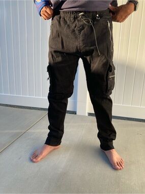 Men's Black Cargo Jogger Pants with Zip Pockets